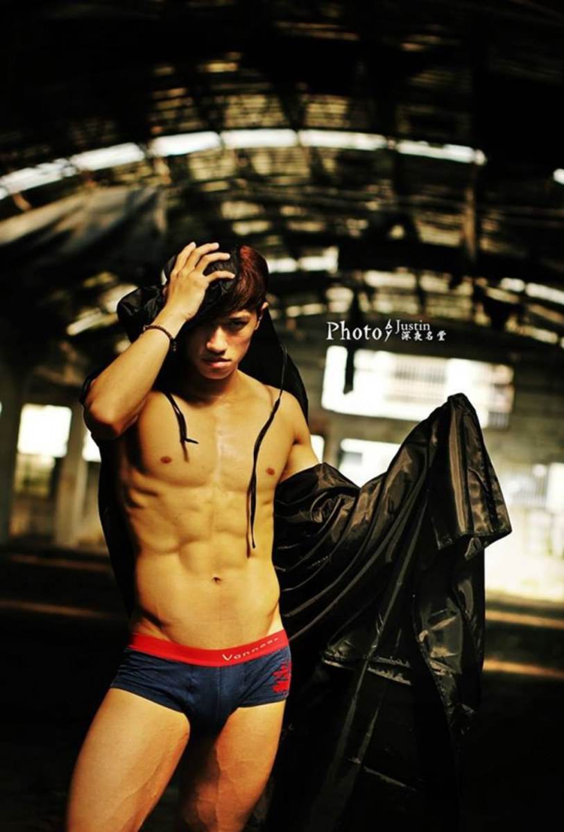 ง่ายๆไม่เลือก ยังไงก็เอา อิอิ"