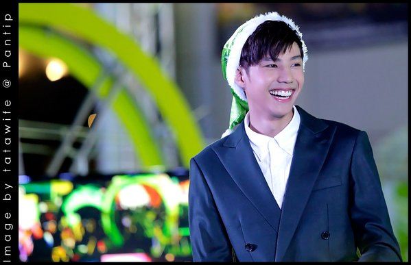 เบิ่งเลย!! แบงค์ กับ สกาย ใครหล่อ ออร่ากระจายกว่ากัน
