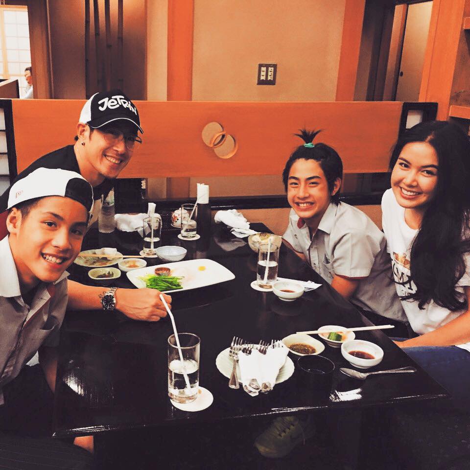 ลูกชาย เจ เจตรินHOTมากที่นี่ที่เดียว!