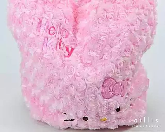 กระเป๋าขนนุ่มฟรุ้งฟริ้ง Hello Kitty