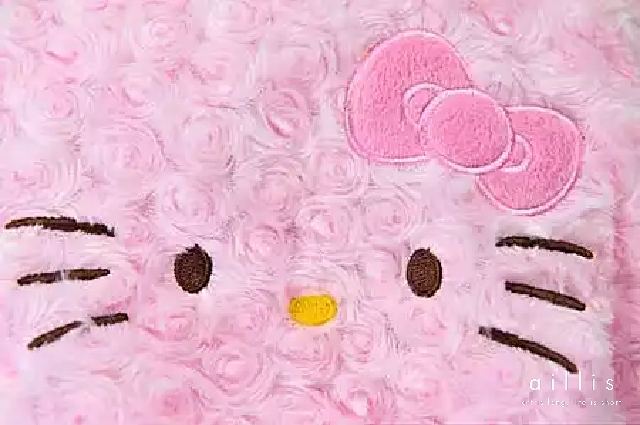 กระเป๋าขนนุ่มฟรุ้งฟริ้ง Hello Kitty
