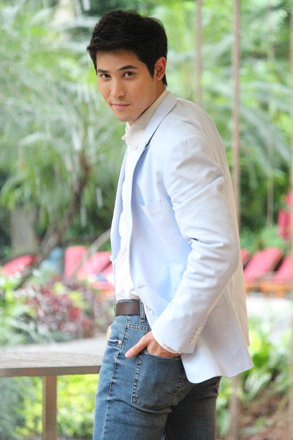 ดูกันชัดๆ พระปิ่นทอง ถอดองค์ทรงเครื่องแล้วหล่อเซ็กซี่มั้ย!!