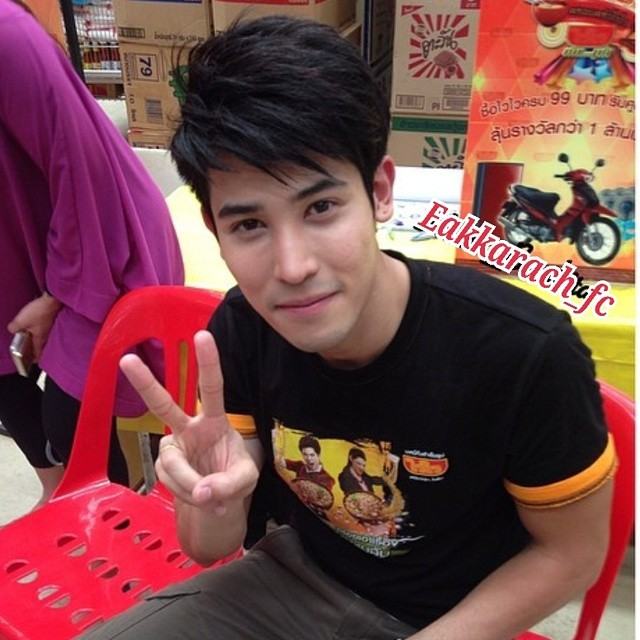 ดูกันชัดๆ พระปิ่นทอง ถอดองค์ทรงเครื่องแล้วหล่อเซ็กซี่มั้ย!!