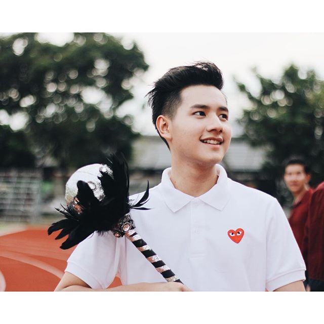 เมื่อ "พระโอรสปิ่นแก้ว" แต่งชุด นักศึกษา บอกเลย...หล่อเท่ห์มาก พะยะค่ะ