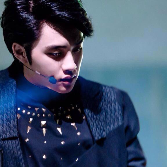 คยองซู Exo ตี๋หล่อแซ่บหน้าใส