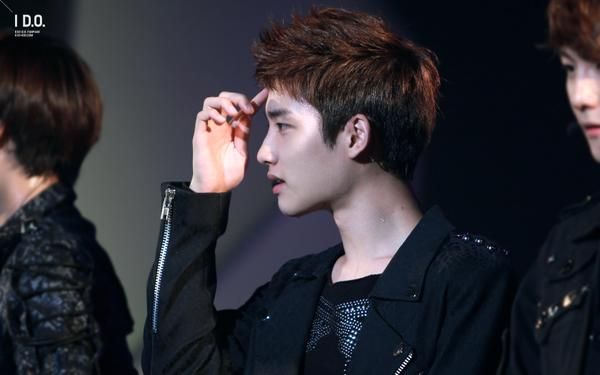 คยองซู Exo ตี๋หล่อแซ่บหน้าใส