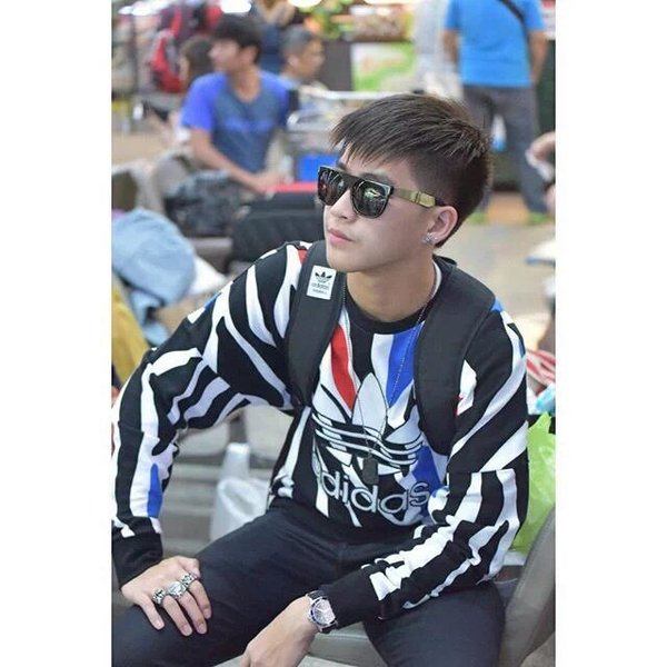 แบงค์ ธีวรา หนุ่มน้อยหล่อใหญ่โตเกินวัย 15 ปี