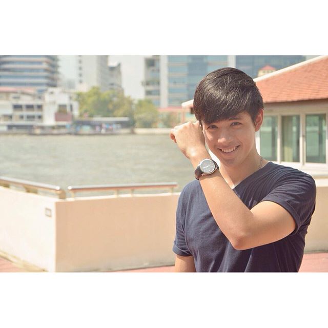 แชร์เต็มหน้าฟีด!!! BU Cute Boy น่ารัก เฟี้ยวฟ้าวมะพร้าวแก้ว