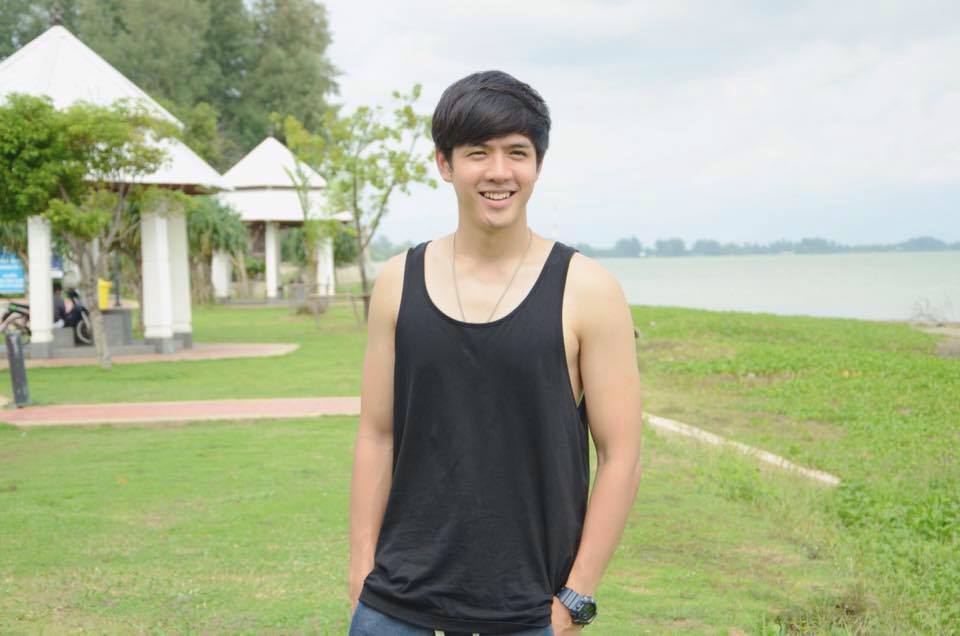 แชร์เต็มหน้าฟีด!!! BU Cute Boy น่ารัก เฟี้ยวฟ้าวมะพร้าวแก้ว