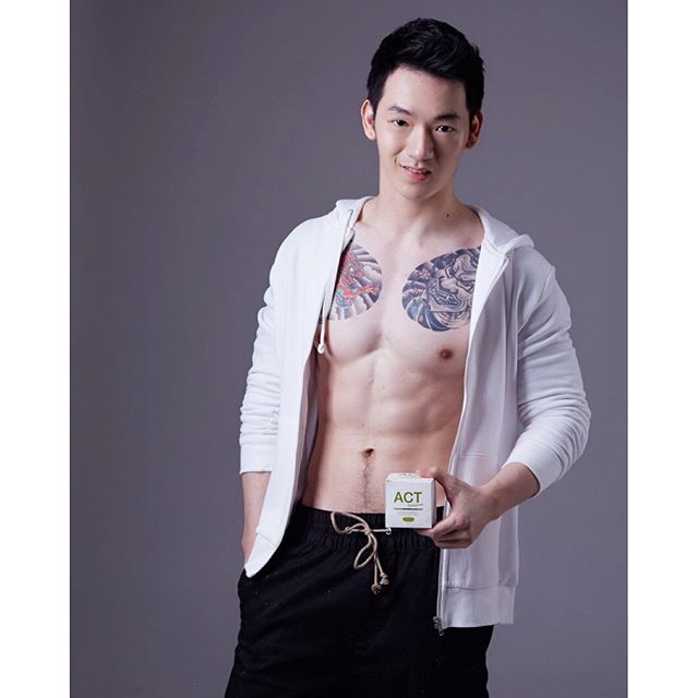 นายกอล์ฟ หนุ่มขาวใส รอยสักฟินๆ