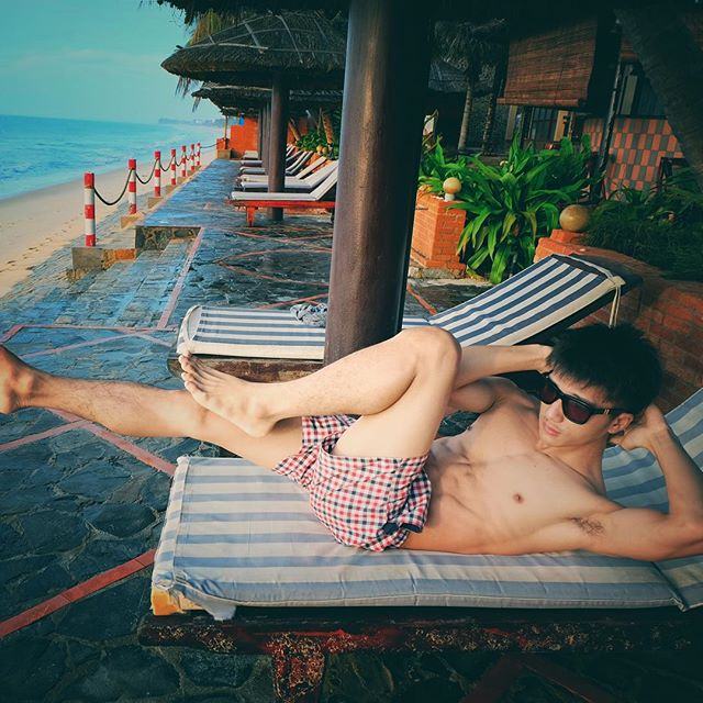 หล่อ ใส ล่ำ IG@iknotus