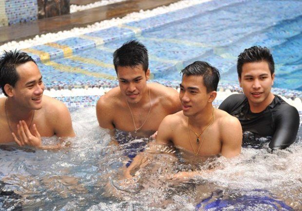 เมสซีเจ สุดฟินนำทีมช้างศึกลงแช่น้ำ