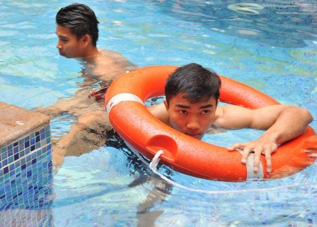 เมสซีเจ สุดฟินนำทีมช้างศึกลงแช่น้ำ