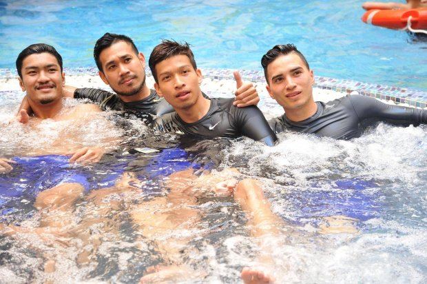 เมสซีเจ สุดฟินนำทีมช้างศึกลงแช่น้ำ