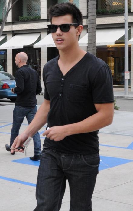 Taylor Lautner "เทย์เลอร์ เลาต์เนอร์" @tdl.92