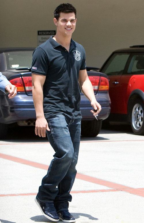 Taylor Lautner "เทย์เลอร์ เลาต์เนอร์" @tdl.92
