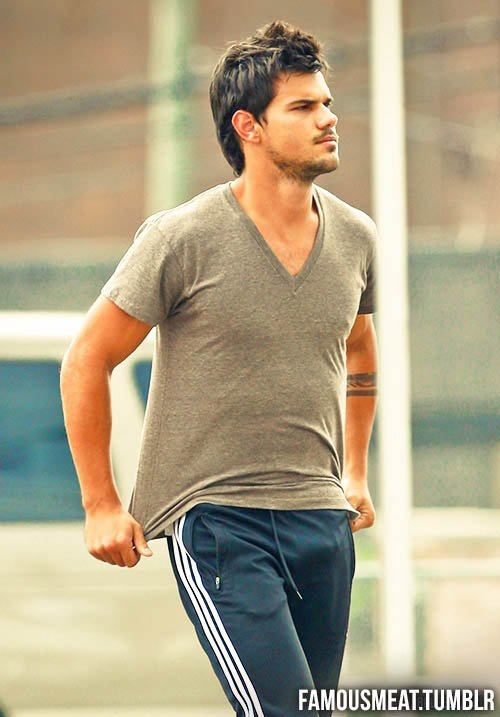 Taylor Lautner "เทย์เลอร์ เลาต์เนอร์" @tdl.92