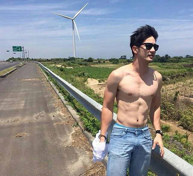 ส่อง IG ผู้ชายแซ่บ 2016