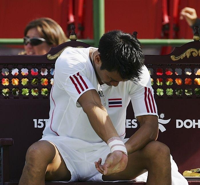 Thailand tennis player ภราดร ศรีชาพันธ์ สุดยอดนักเทนนิสอันดับ 1 ของไทย