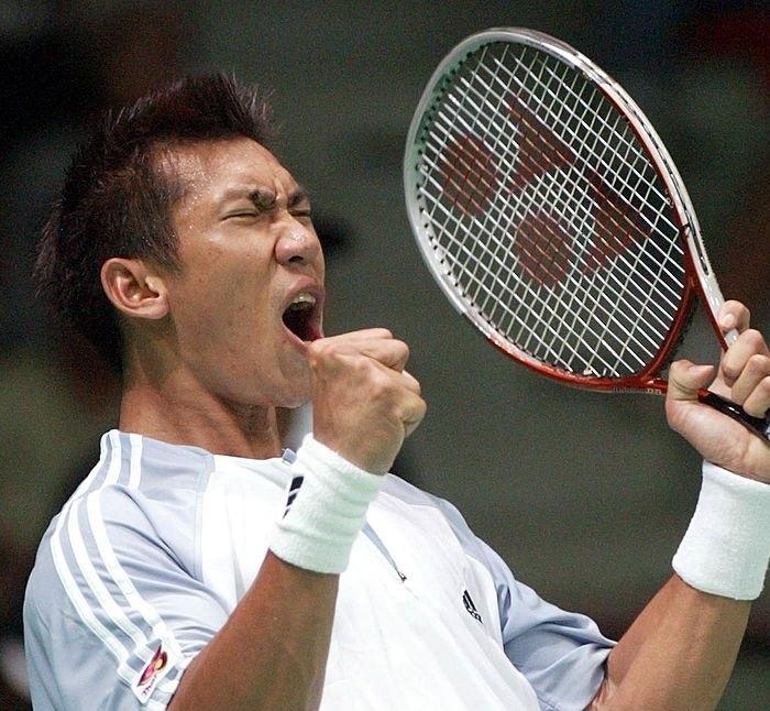 Thailand tennis player ภราดร ศรีชาพันธ์ สุดยอดนักเทนนิสอันดับ 1 ของไทย
