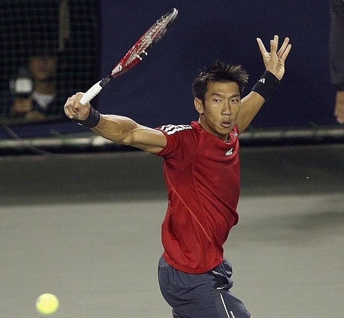 Thailand tennis player ภราดร ศรีชาพันธ์ สุดยอดนักเทนนิสอันดับ 1 ของไทย