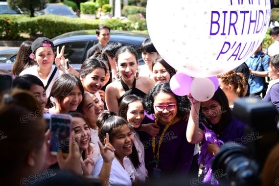 ซุป'ตาร์เบอร์ 1 ของแท้!!!  อั้ม พัชราภา...ทำไม แฟนคลับถึงรักหมดใจ มาดูกัน