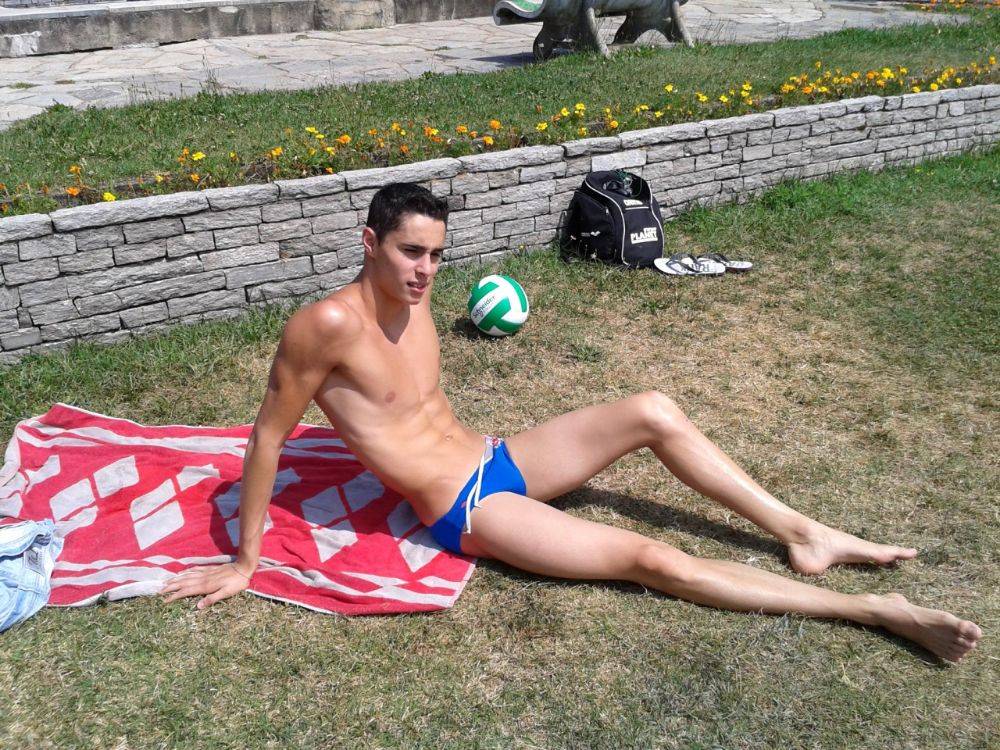 Hot guy in underwear 98