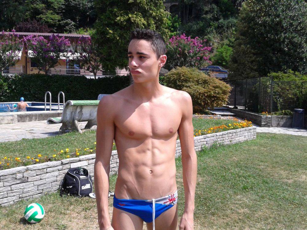 Hot guy in underwear 98