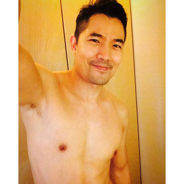 พี่เอ็กส์ ปิยะ ยิ่งนานยิ่งแซ่บ