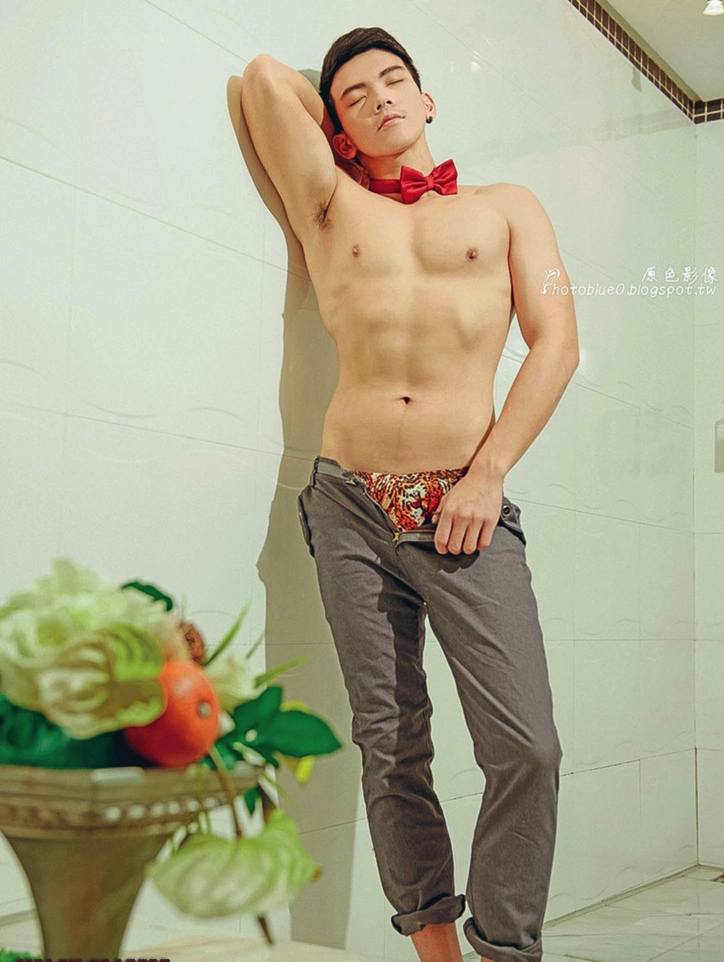 หล่อ ล่ำ ใหญ่