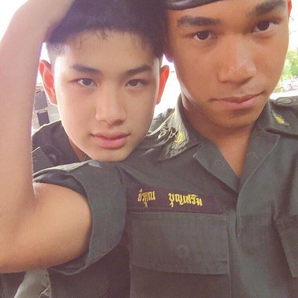 คัดมาพิเศษ ร.ด.เด็กไทย หล่อๆ  แซ่บเวอร์!!