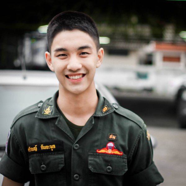 คัดมาพิเศษ ร.ด.เด็กไทย หล่อๆ  แซ่บเวอร์!!