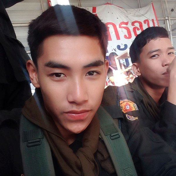 คัดมาพิเศษ ร.ด.เด็กไทย หล่อๆ  แซ่บเวอร์!!