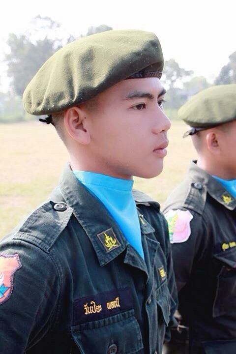 คัดมาพิเศษ ร.ด.เด็กไทย หล่อๆ  แซ่บเวอร์!!