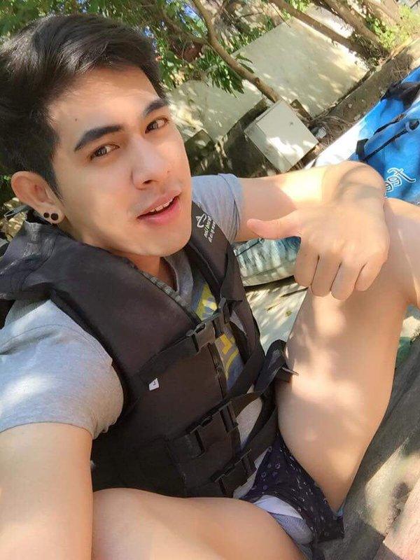หล่อๆ แซ่บๆ...เหลือกินเหลือใช้