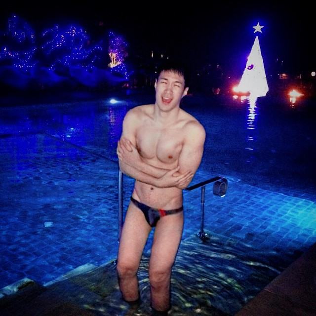 เผ็ชมาก!!! ท้าลมทะเล ขาว แน่น เป้าตุง