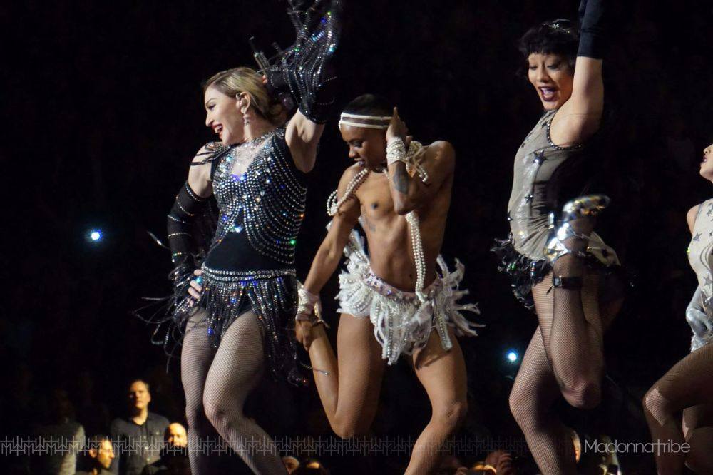 แม่คือแม่! รวมภาพเด็ดจาก Madonna Rebel Heart Tour