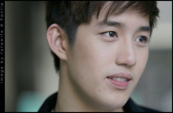 ต่อ ธนภพ (ฮอร์โมน) หล่อฮอตสุดๆ โปรโมต Kiss Photobook