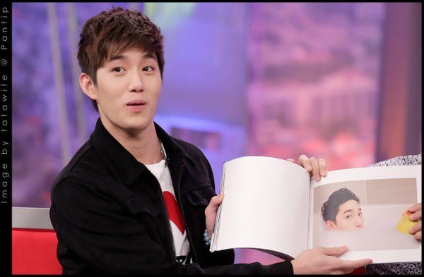 ต่อ ธนภพ (ฮอร์โมน) หล่อฮอตสุดๆ โปรโมต Kiss Photobook