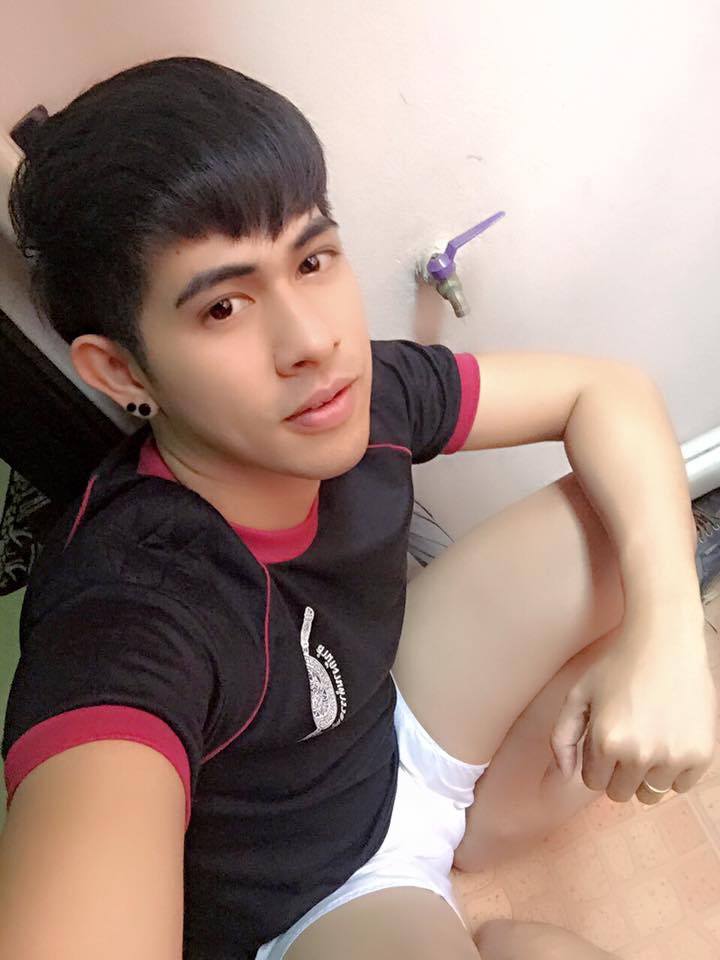 ไปไหนมาไหนพกห่อหมกไปด้วยตลอดเลยนะ อยากกินห่อหมกค่ะ