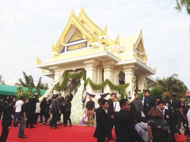รวมภาพประวัติศาสตร์ งานพระราชทานเพลิงศพพระเอกหนุ่ม“ด้วยรักและอาลัย ปอ ทฤษฎี”