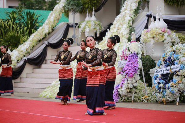 รวมภาพประวัติศาสตร์ งานพระราชทานเพลิงศพพระเอกหนุ่ม“ด้วยรักและอาลัย ปอ ทฤษฎี”