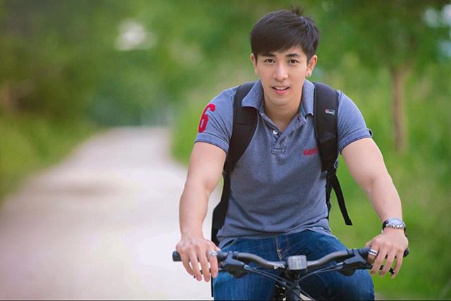 "เกี๊ยก วัทธิกร" หรือ "เฮียหยาง" ในละครดอกไม้ใต้เมฆ # หล่อ ตี๋ น่ารักฝุดๆ