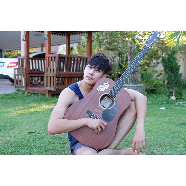 เคน ภูภูมิ เพื่อนฮัก อ้ายเวียร์