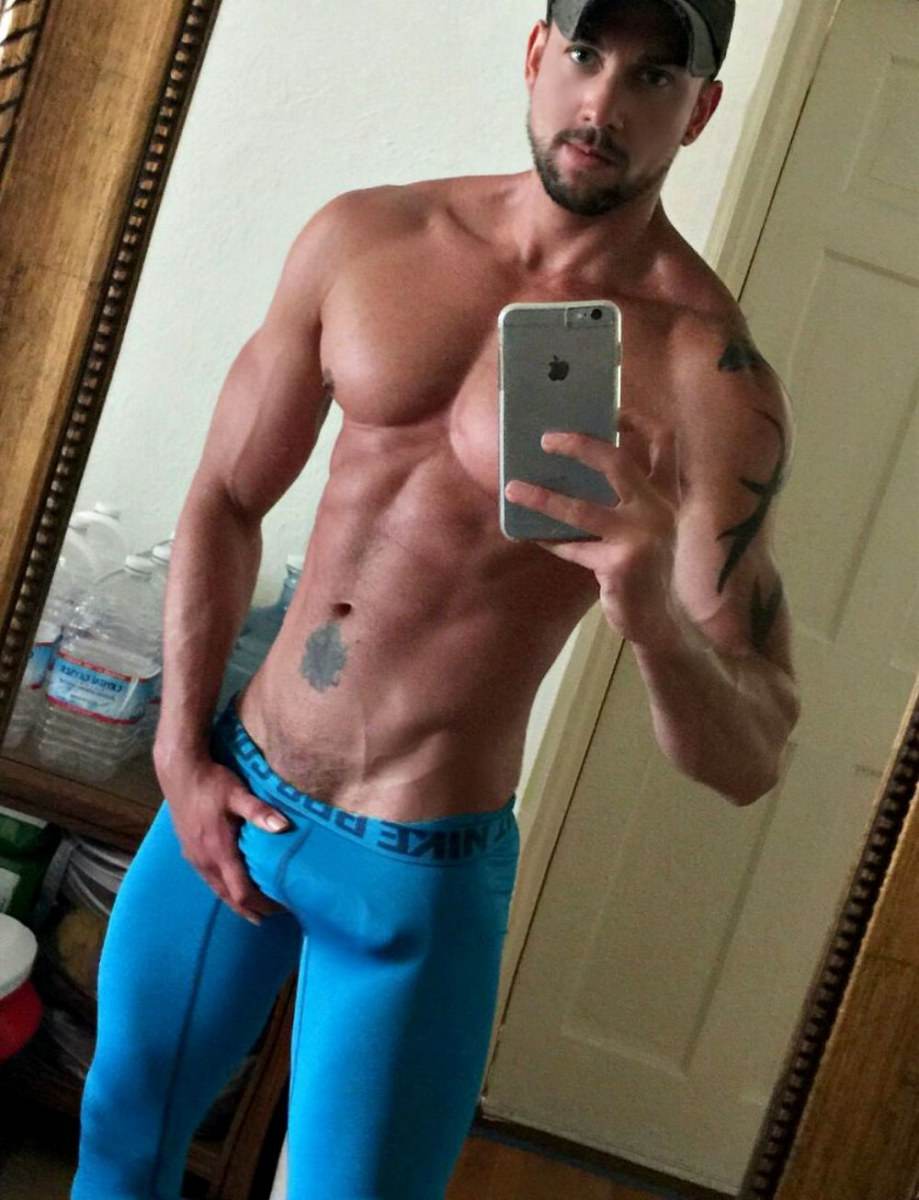 Hot guy in underwear 100