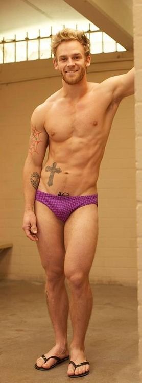 Hot guy in underwear 100