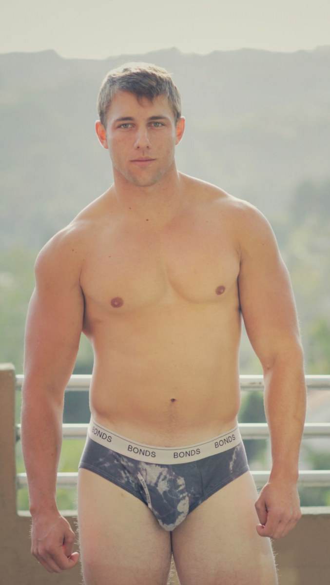Hot guy in underwear 100