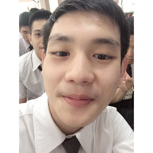 อ๊อฟชั่น ถิรติกร ละอ่อนเมืองเหนือ 1 ในพระเอก "เมื่อฝนหยดลงบนหัว"