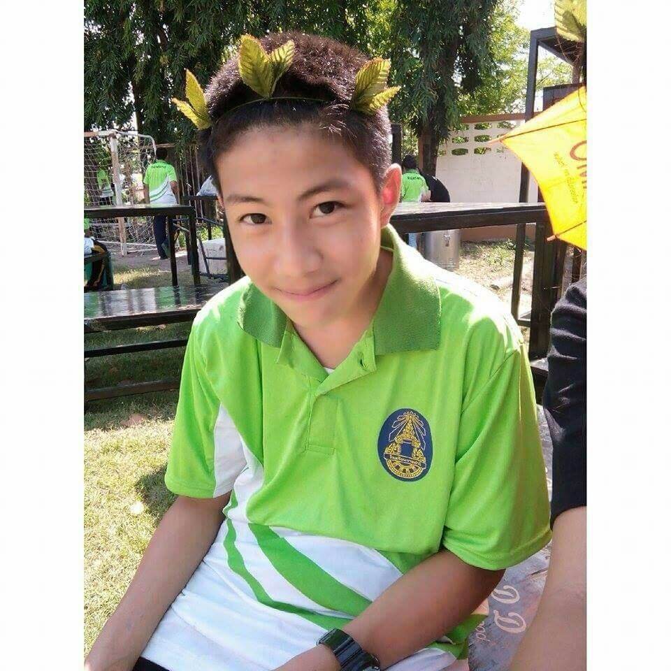 นักเรียนชายน่ารัก ราชดำริ