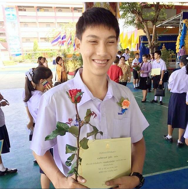 นักเรียนชายน่ารัก ราชดำริ